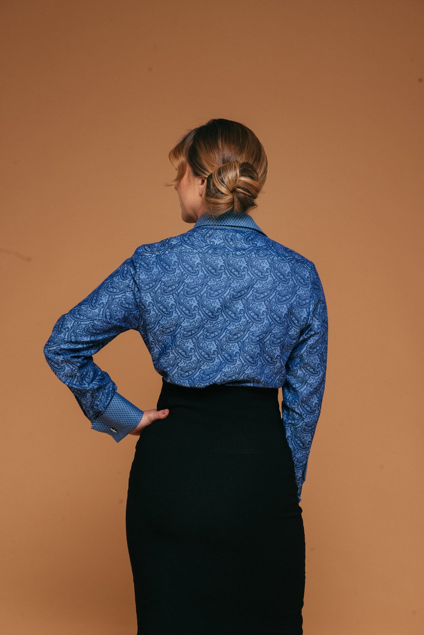 Blue Paisley French Cuff Shirt: Elegant Cotton Blouse