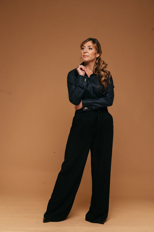Black Fitted French Cuff Blouse: Elegant Cotton Business Shirt