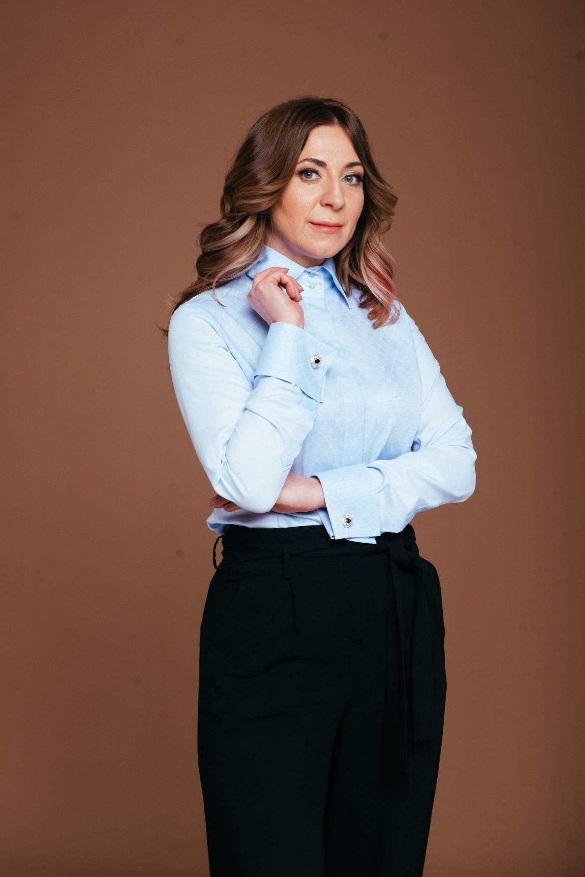 Non-Iron French Cuff Blouse: High Collar Oxford Cotton Tuxedo Shirt for Women with Desing